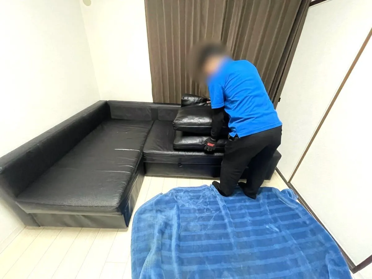 「2LDKのマンションから大型のソファを回収させていただきました」作業写真